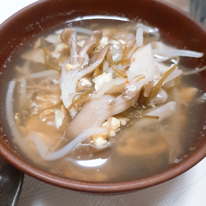 もやしと舞茸の腸活めかぶスープ